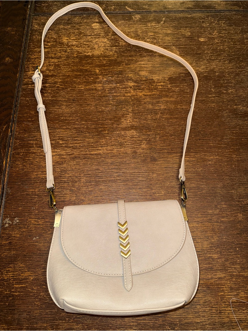 EUC Antik Kraft crossbody bag with gold tone chevron hardware